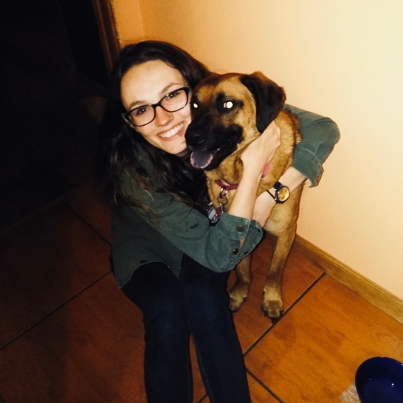 Meet your Posher, Bridget - Picture 1 of 1